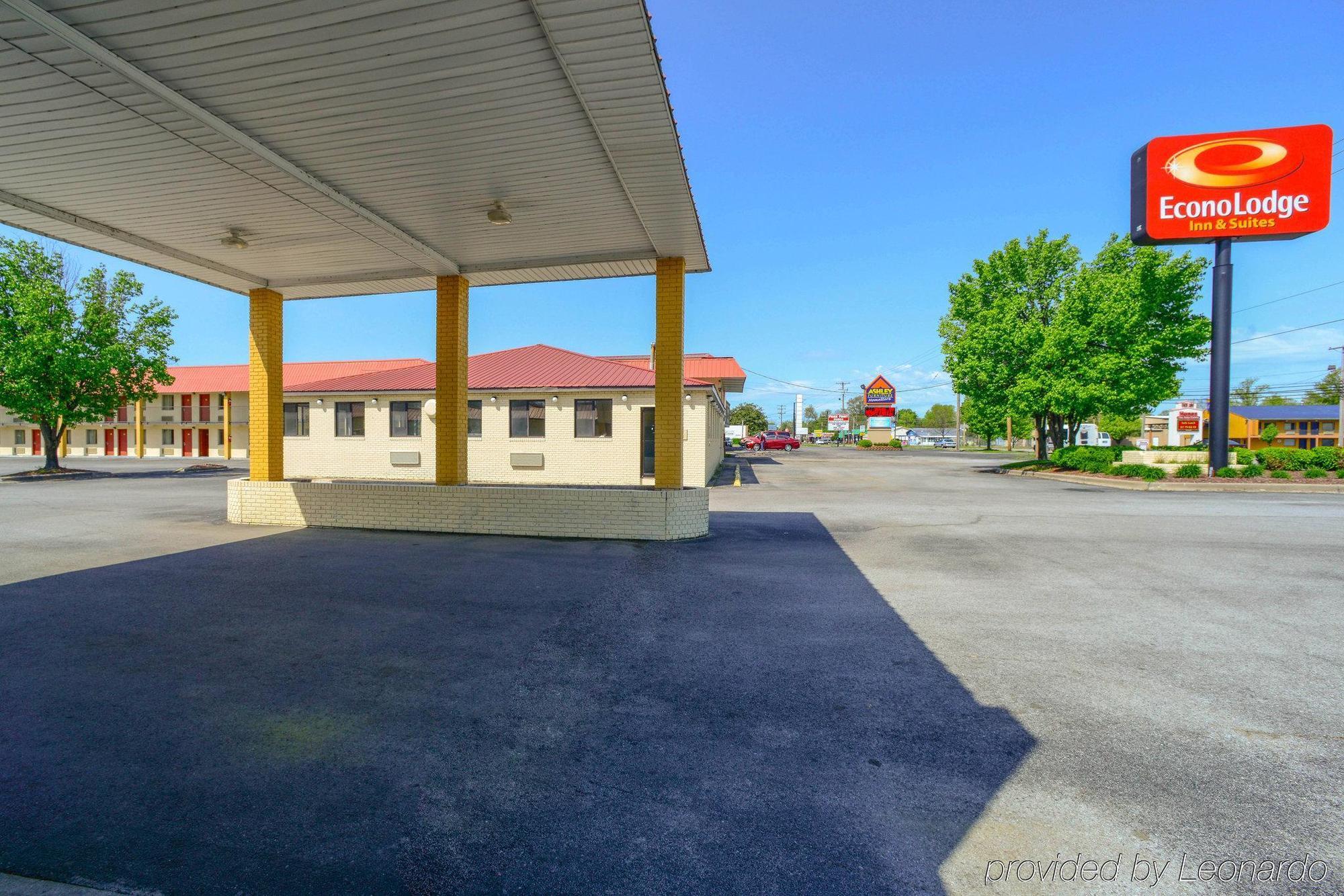 Econo Lodge Inn & Suites Carbondale Bagian luar foto
